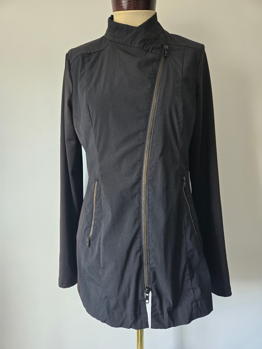 Noel Asmar Black Jada Tunic Black Matte Jacket. Size Small